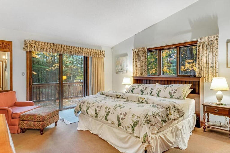 Bedroom 3, Loonsight, Oneida