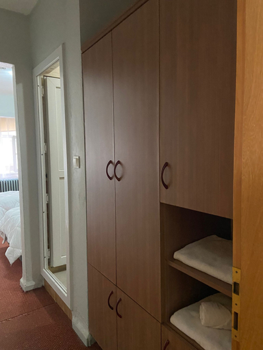 Room 2, Şahin Otel, Biga