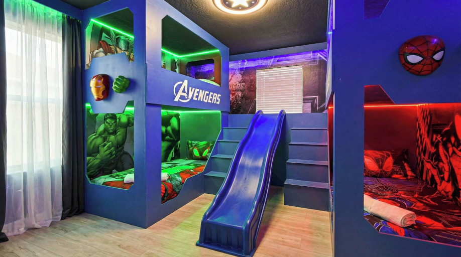 Bedroom 3, Luxurious 10-bed Lakefront Retreat Near Disney, Osceola