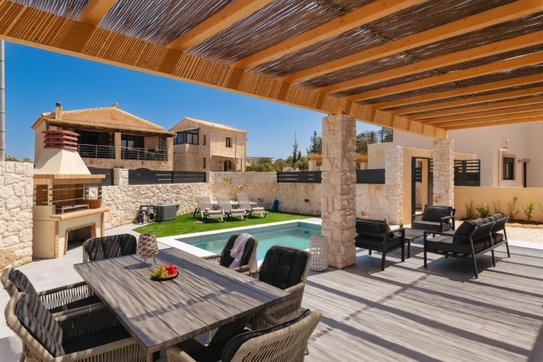 Outdoor dining 4, Luxury Unique Villas, Crete