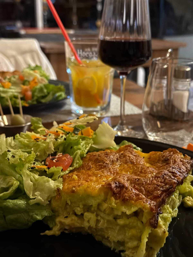 Food and drink 2, la maison couleur volcan, Le Tampon