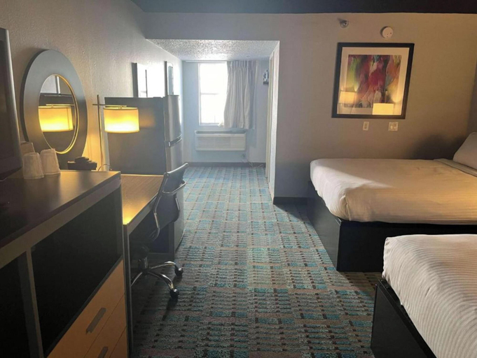 Bedroom 4, Fifth Season Suites, Potter