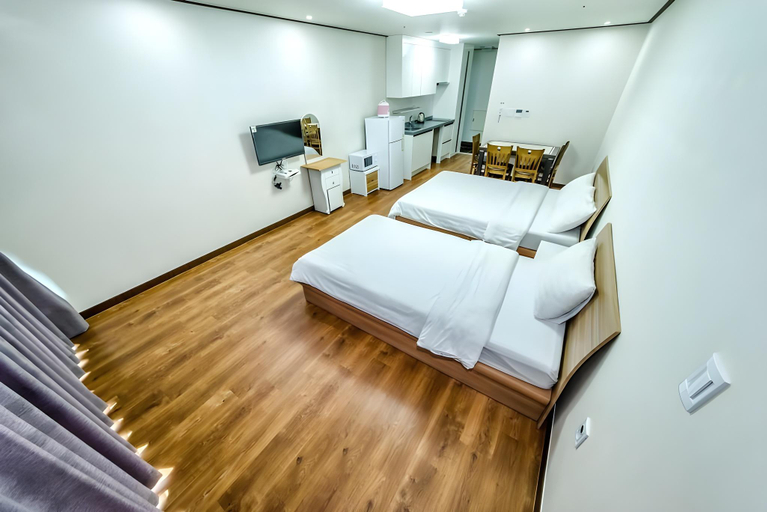 Bedroom 2, Jeju Regina Pension, Seogwipo