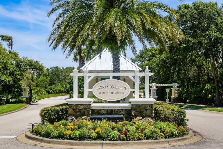 Front of property, Second Floor, Dog-friendly Condo With Shared Pool, High-speed Wifi, & Central AC, Flagler