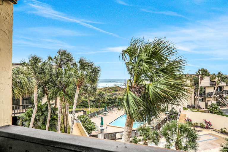 Pool 2, Modern Oceanview Condo With Multiple Balconies, Pool & W/D - Beach Access, Saint Johns