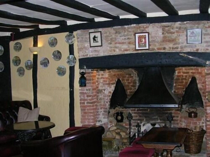 Public Area, Six Bells, Suffolk