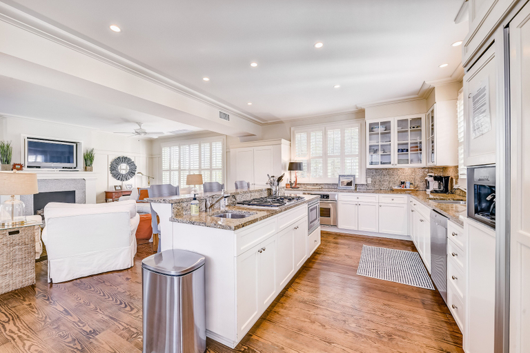 Private kitchen 4, Beach Cottage With Private Pool & Spa, Ocean Views, & Shared Pool Access, Glynn