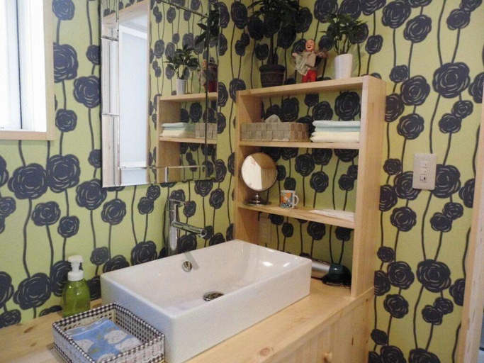 Bathroom 3, La Posada Cottage, Fujikawaguchiko