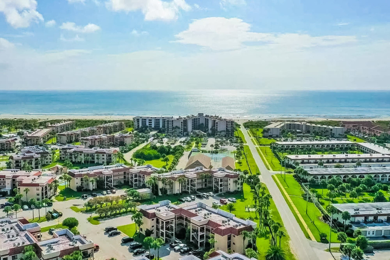 Aerial view 4, Spacious Condo With Private Balcony and Close Beach Access, Saint Johns