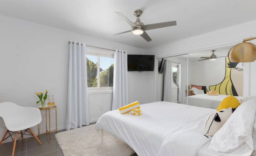 Bedroom 2, Pop Art Paradise- Monthly Pool Spa, Riverside