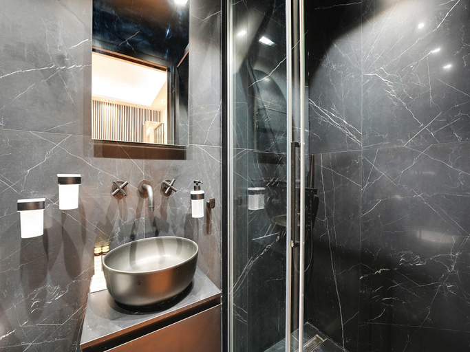 Bathroom 3, Elegant Home close to the Eiffel Tower, Paris