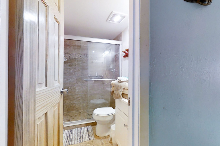Bathroom 5, Fabulous Oceanfront Find in Flagler Beach W/shared Pool, Wifi, Central AC, W/D, Flagler