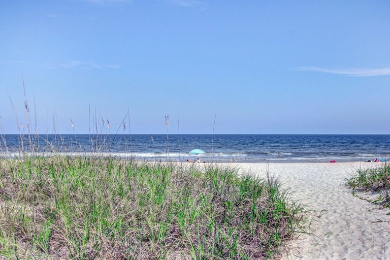 Beach 2, Newly Renovated Oceanfront Condo With Balcony, Wifi, W/D & Shared Pool/tennis, Nassau