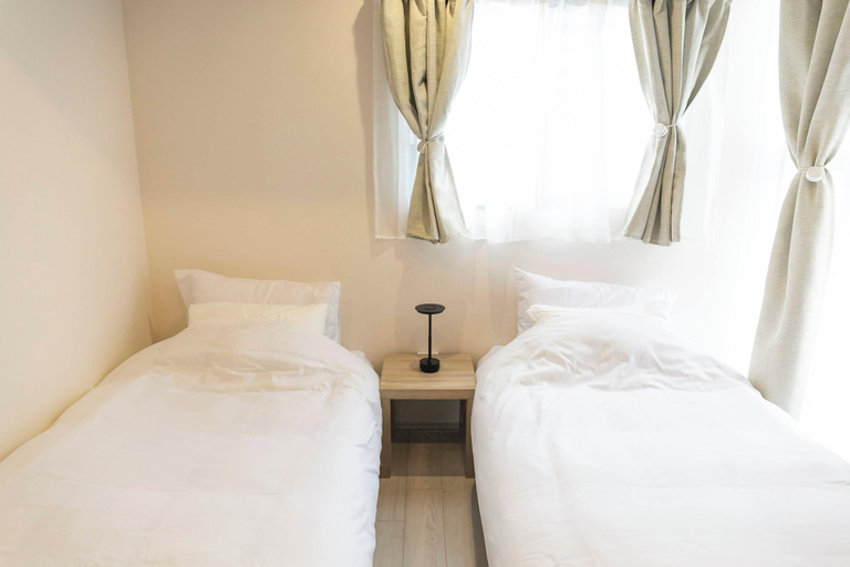 Room 4, izumi kuzyo, Osaka