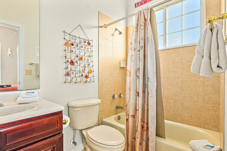 Bathroom 3, Two-level Home With Partial Ocean View, Balcony, Wifi, & W/D - Walk to the Beach, Saint Johns
