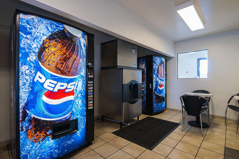 Food & Drinks 5, Motel 6 Bessemer, AL - Birmingham, Jefferson