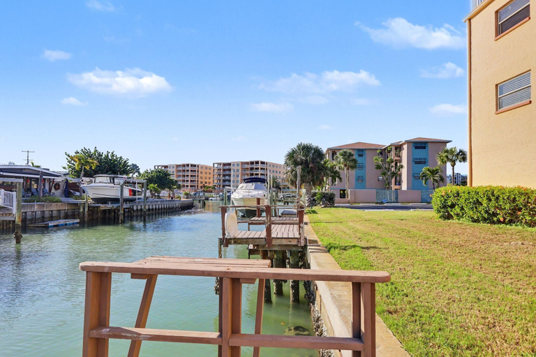 Property grounds 2, Club Capri 101, Pinellas
