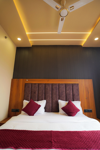 Room 4, THE SPARK INN, Jaipur