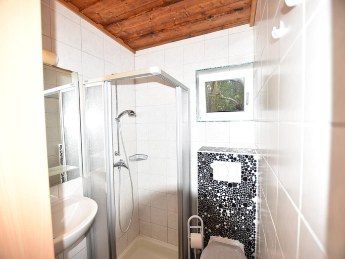 Bathroom, Ferienhaus in Neubukow mit Terrasse, Rostock