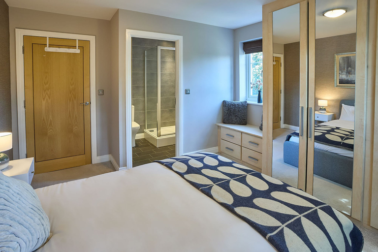 Room 4, Host Stay Danford Court, Solihull