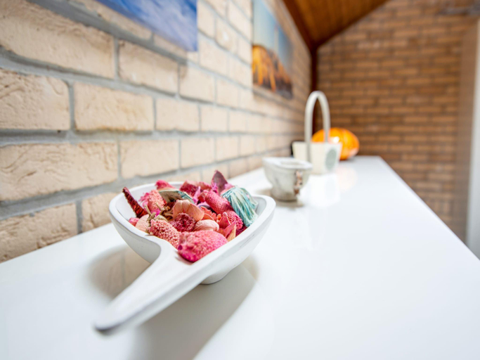 Food & Drinks 5, Holiday home in Cul-des-Sarts with garden, Hainaut