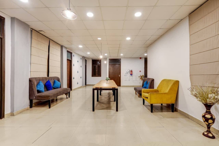 Others 3, Roomshala 147 KD Plazav, Delhi