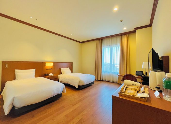 Bedroom 3, Grand Empire Hotel, Ōnojō
