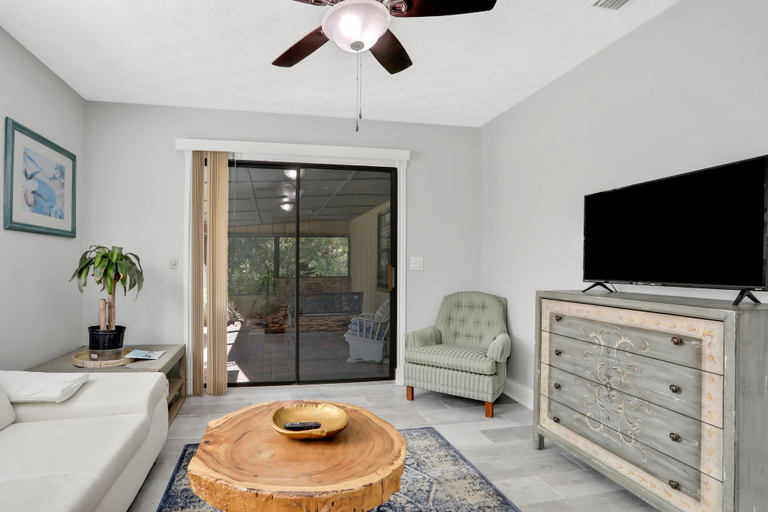 Interior, Gorgeous Coastal Getaway With Large Yard, Firepit, & Screened Porch, Nassau