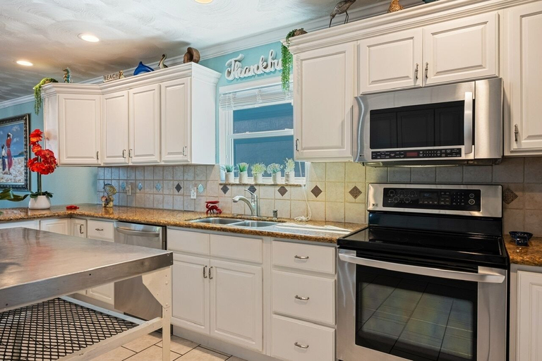 Private kitchen 5, Casa Bella 4 Bedroom Home, Galveston