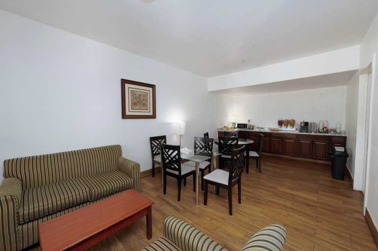 Public Area 2, America Inn & Suites, Kern