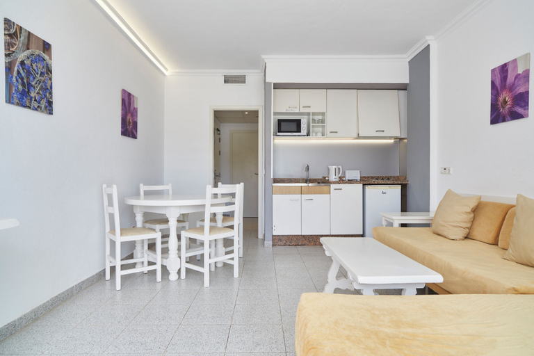 Living area 4, Invisa Aparthotel Casa Luis - New opening 2026, Baleares