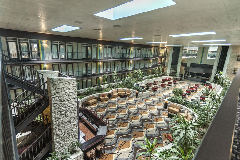 Others, Fifth Season Inn & Suites, Potter