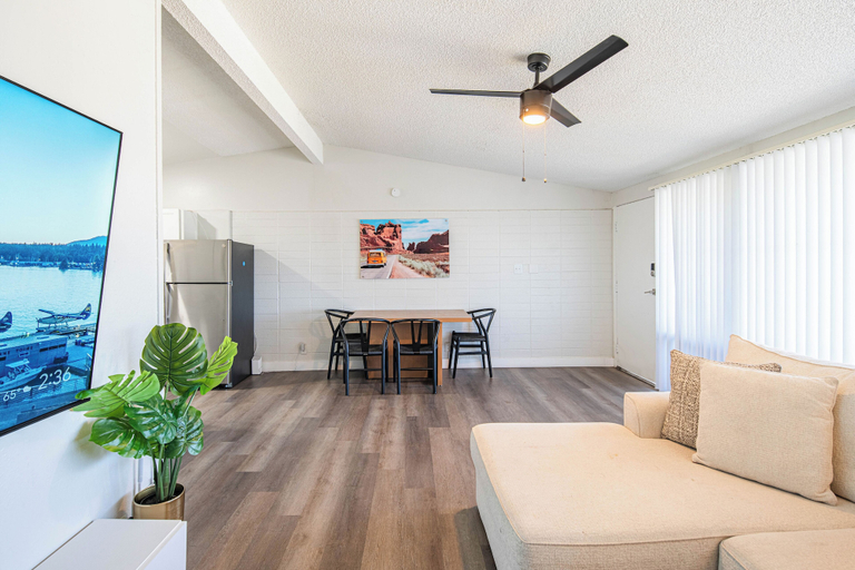 Living area 4, Dwell, Maricopa