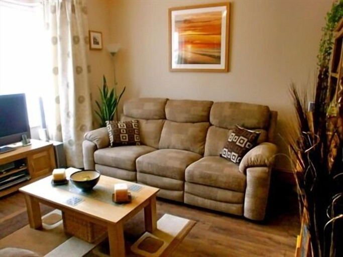 Public Area, Eden's Rest, Cornwall