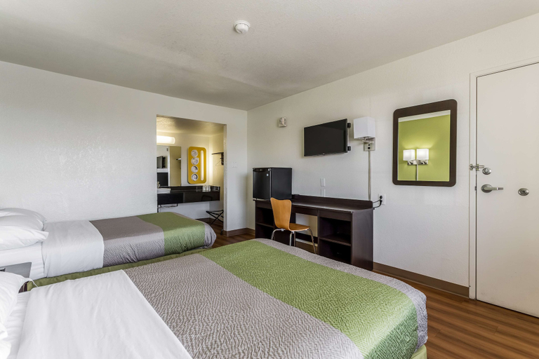 Bedroom 3, Motel 6 El Paso, TX - East, El Paso