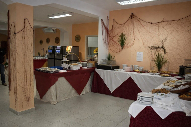 Breakfast buffet 3, Hotiday Castelsardo Spiaggia, Sassari