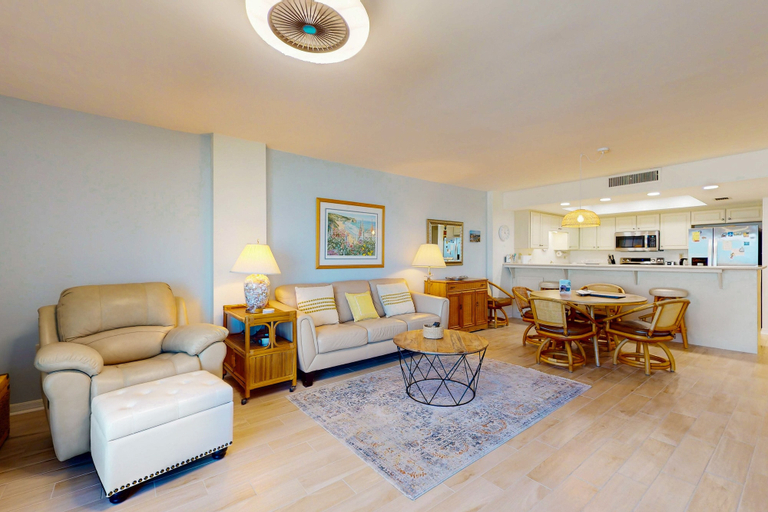 Living area 2, Oceanfront Condo With Pool, Ocean Views, and Washer/dryer, Saint Johns