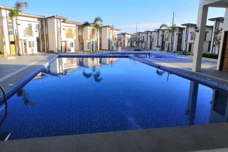 Pool, 2BR Holiday Home in Dauis Panglao with Pool & Netflix, Dauis