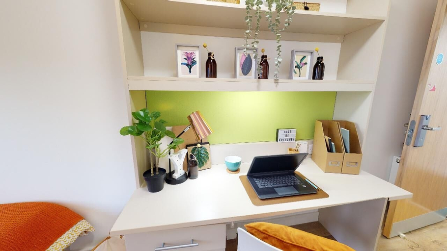 Room 4, Student Only The Pad, Surrey
