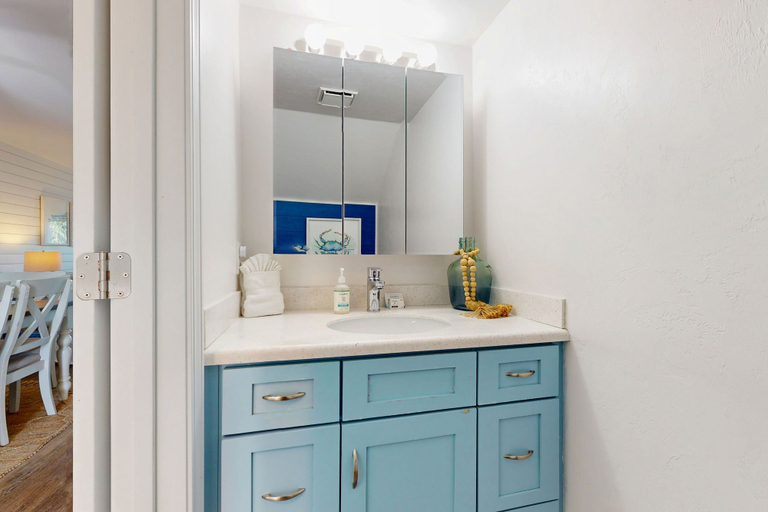 Bathroom 3, Oceanfront Condo With Direct Beach Access, Shared Pool, Tennis, Saint Johns