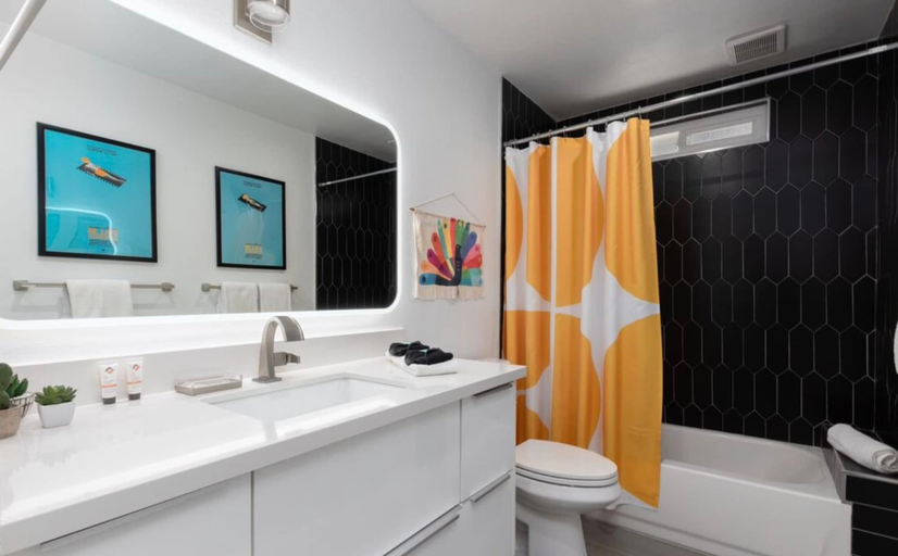 Bathroom, Pop Art Paradise- Monthly Pool Spa, Riverside