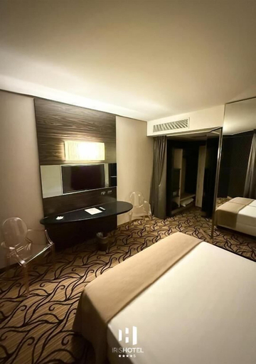 Bedroom 5, Hotel Iris Franciacorta, Brescia