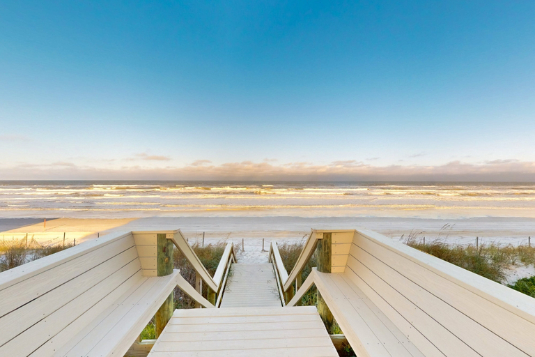 Beach, First Floor Oceanfront Condo With Beach Access and Tennis Courts, Saint Johns