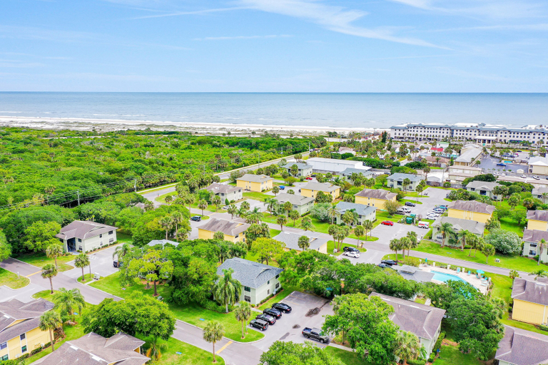 Exterior 3, Charming Condo w/ Pool 500 Yards to Beach, Near Lighthouse & Downtown, Saint Johns
