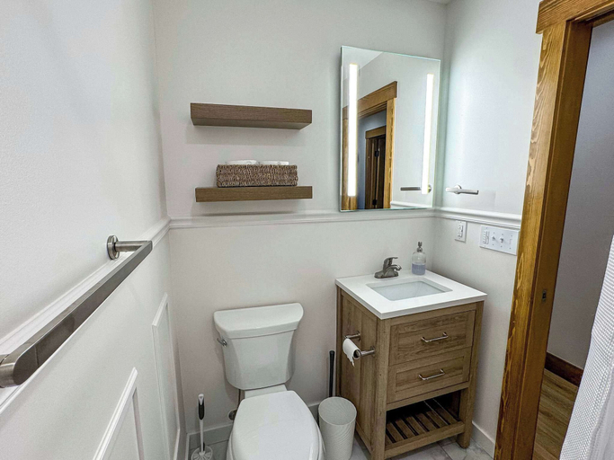 Bathroom 3, Moss Lake Lookout: PET Friendly, Vilas