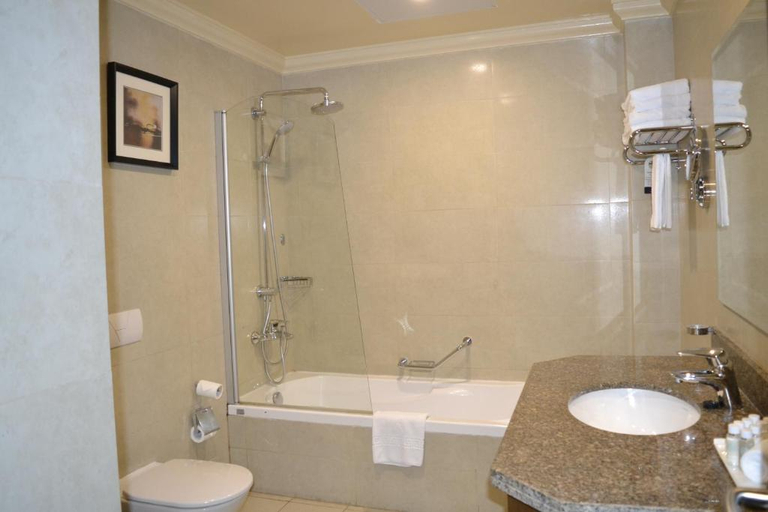 Bathroom 5, Wonder Palace Hotel, Doha