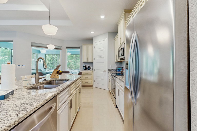 Private kitchen 3, Spacious House With Private Covered Patio, Work Station, Full Kitchen and Grill, Flagler