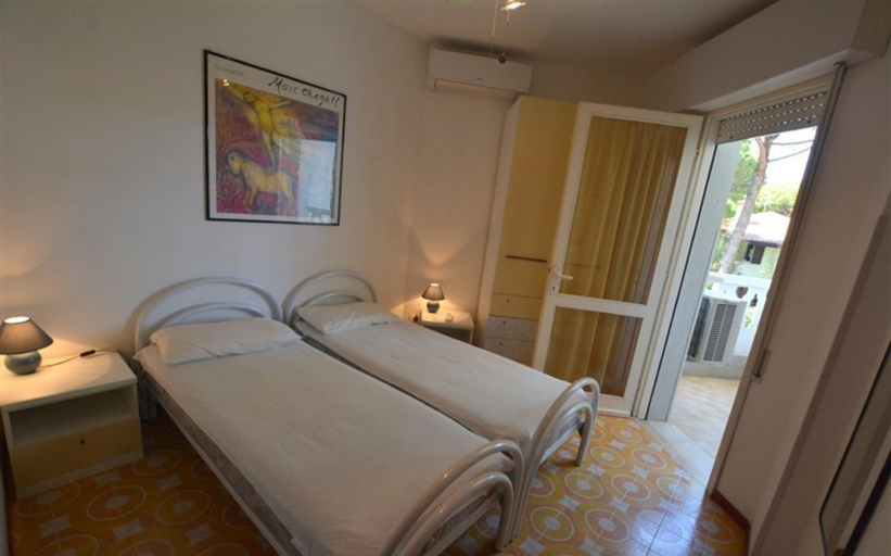 Bedroom, Lignano Riviera apartment with pool access, Udine
