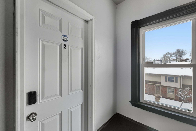 Interior 5, Cozy Adventure Filled Escape Free Parking 2 Bedroom Apts, Worcester
