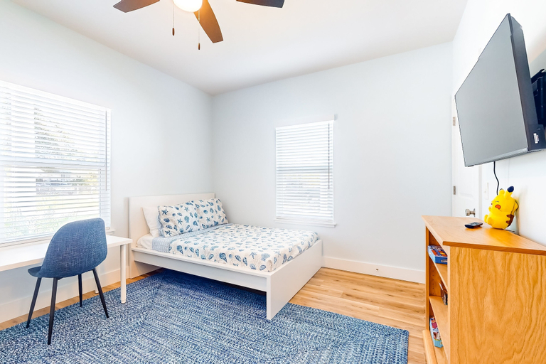 Room 5, Inviting, Newly Built, Dog-friendly Home With Patio, Central AC & Great Location, Saint Johns